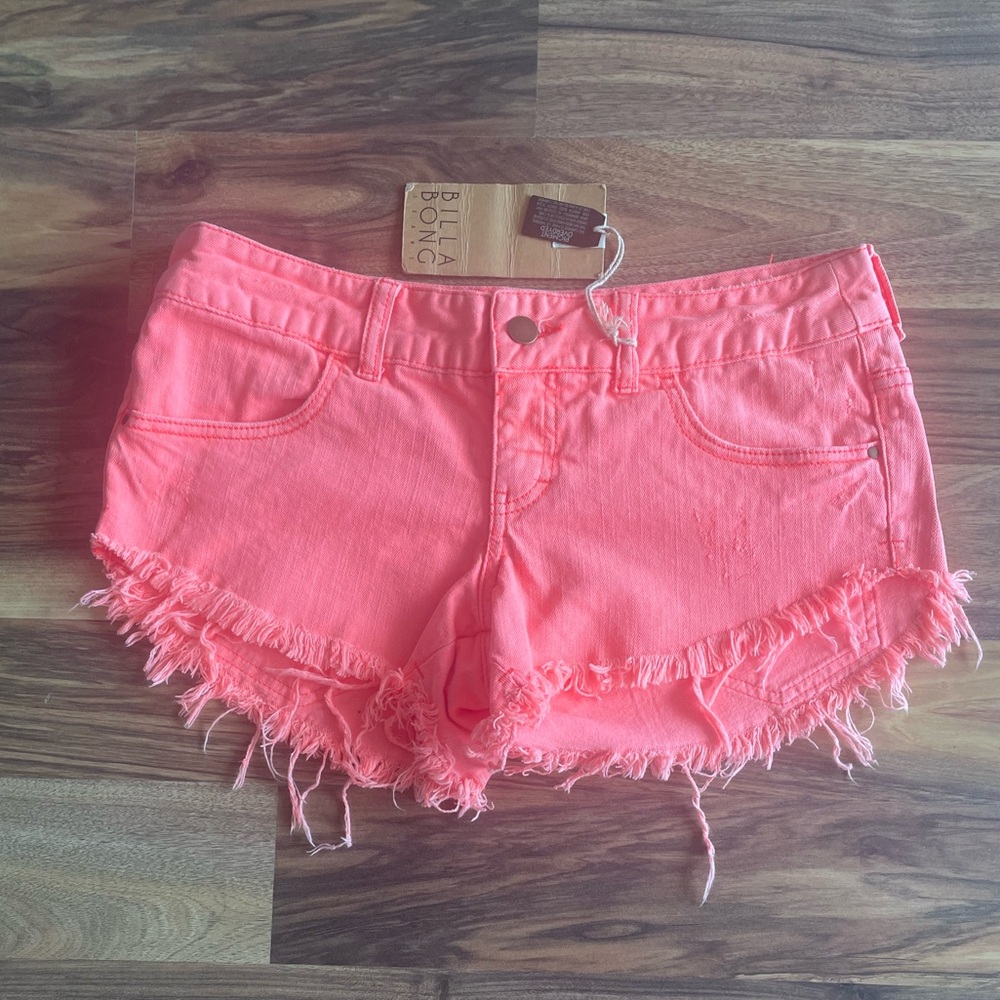 BNWT Billabong jean shorts